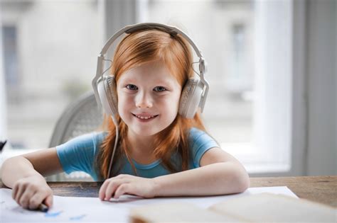 should students be allowed to listen to music in class? the benefits and drawbacks of a musical atmosphere